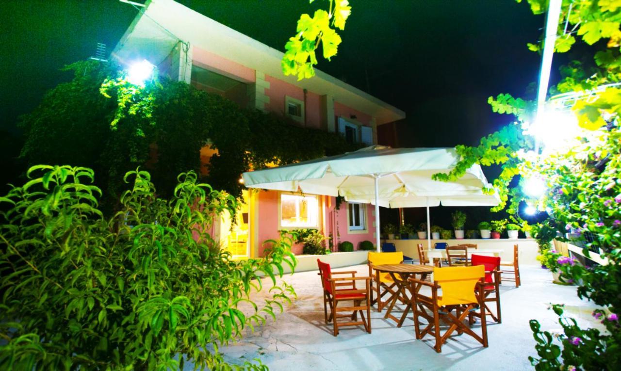 Babi'S Villa - Garden Apartment Lixouri Buitenkant foto